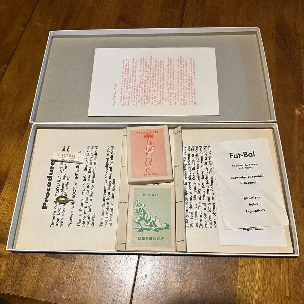 Vintage 1958 Play FUT-BAL Football Card Board Game Complete USA